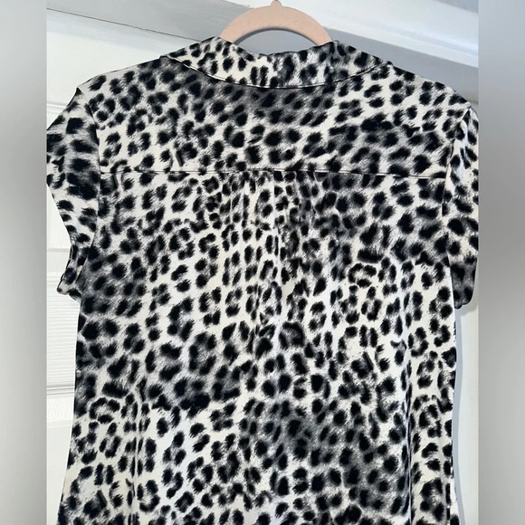 Women's Alfani Leopard Print Petite Blouse, Cap Short Sleeve - Picture 4 of 8